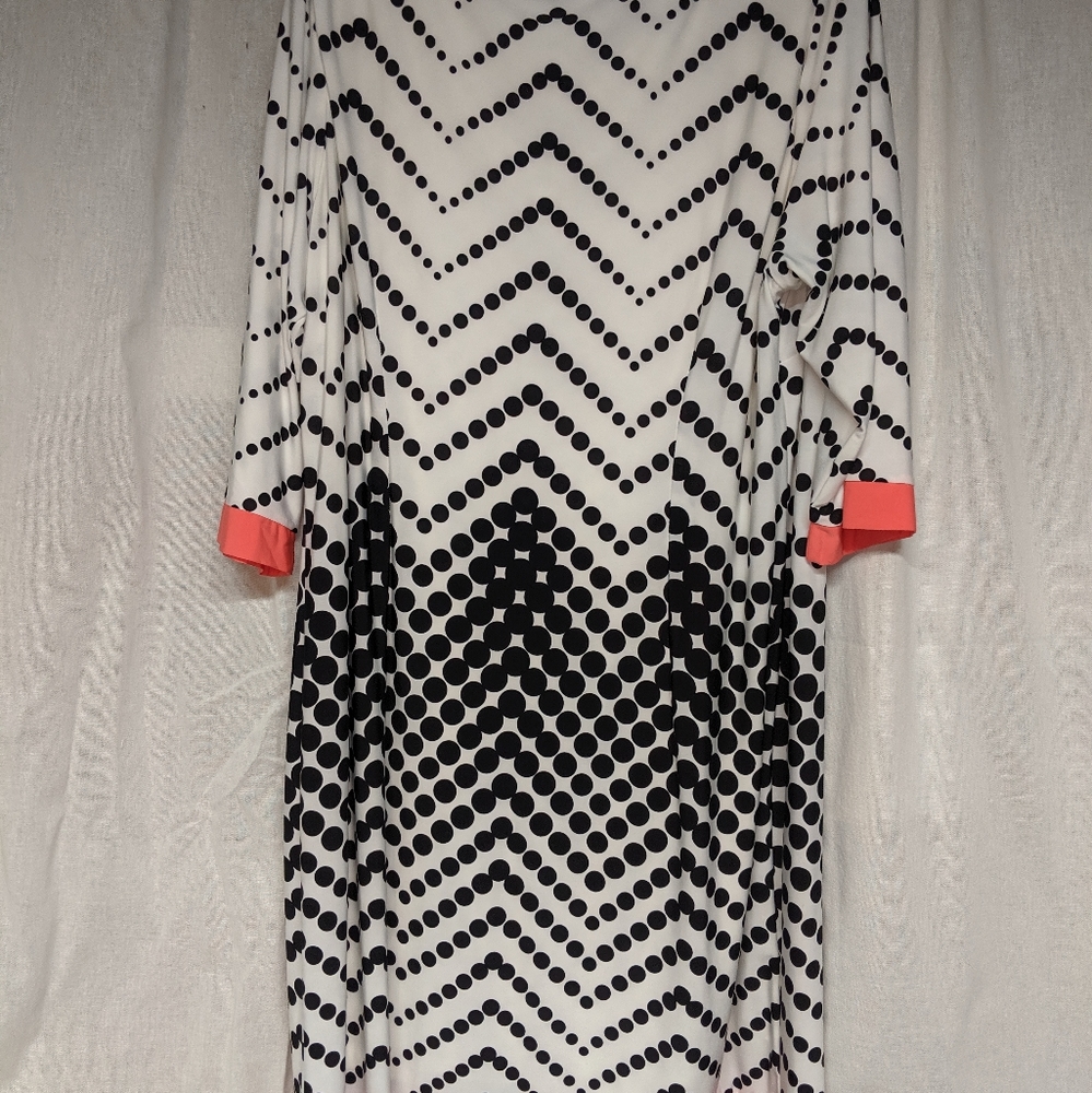 Avenue Dress size 18
